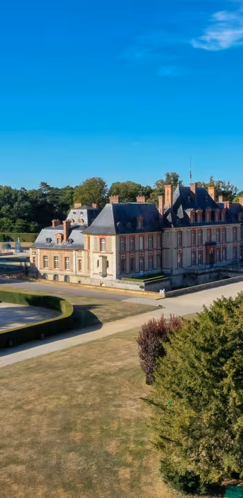 chateau-de-breteuil-la-veloscenie-olivier-sabatier.jpg