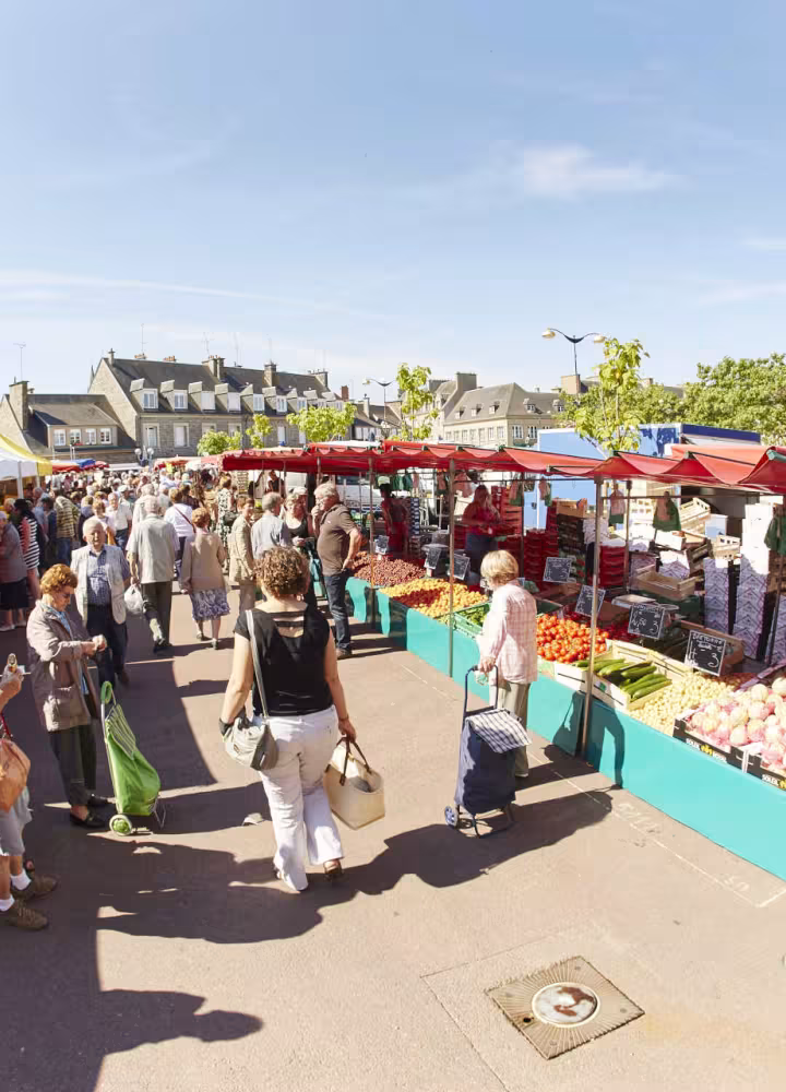 marché de St-Hilaire-du-Harcouët