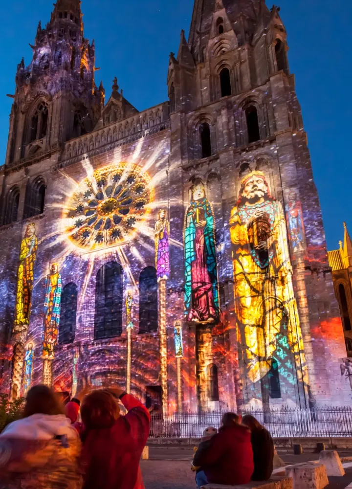 Spectacle de sons et lumières sur la cathédrale de Chartres