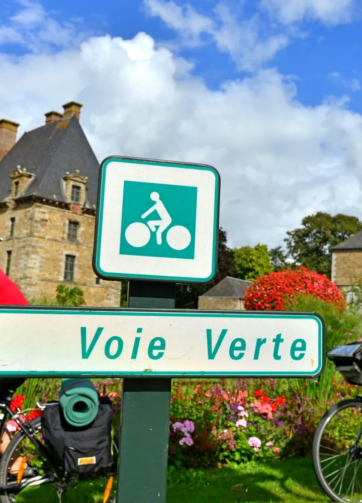 Panneau indiquant une voie verte à Ducey