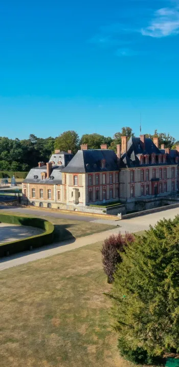chateau-de-breteuil-la-veloscenie-olivier-sabatier.jpg