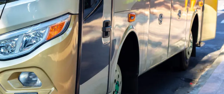 I wish to join/leave the route by coach 