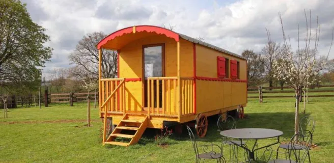 Gîte Roulotte "La Poulette"
