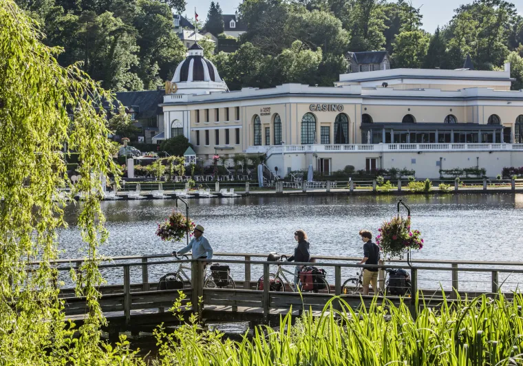Bagnoles de l'Orne et son plan d'eau