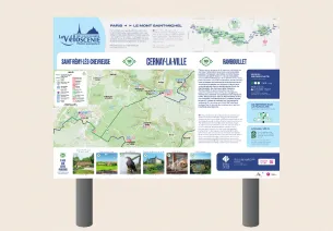 tourist information signs along the cycling route Veloscenic - La Véloscénie Paris - Mont Saint-Michel